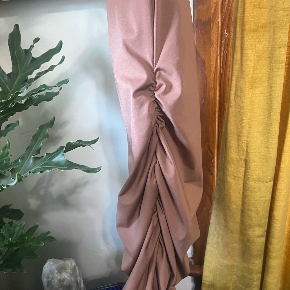 Light Pink Sleeveless Dress - Picture 5 of 5